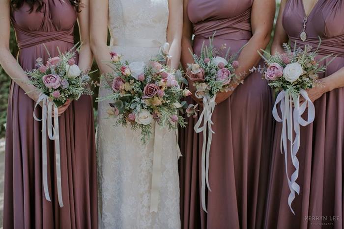 vintage wedding bouquets with hanging ribbon
