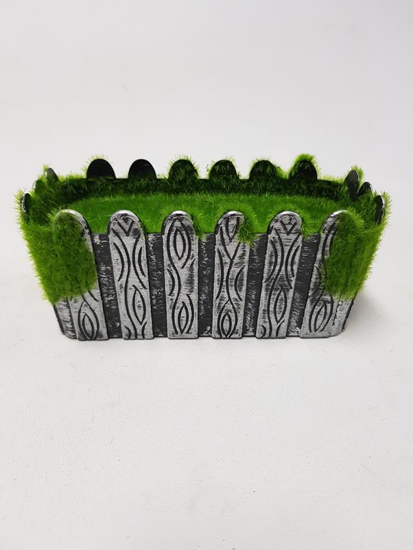 DIY Ready Made Pot Moss Fence