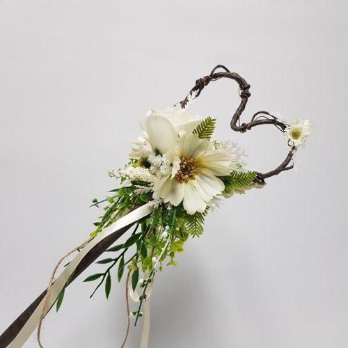 Artificial Flower Wand "Sandy"