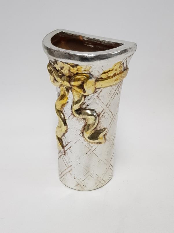 Old-World Hanging Wall vase with Bow
