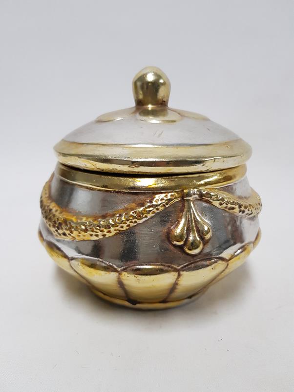 Old-World Ceramic Pot Diana