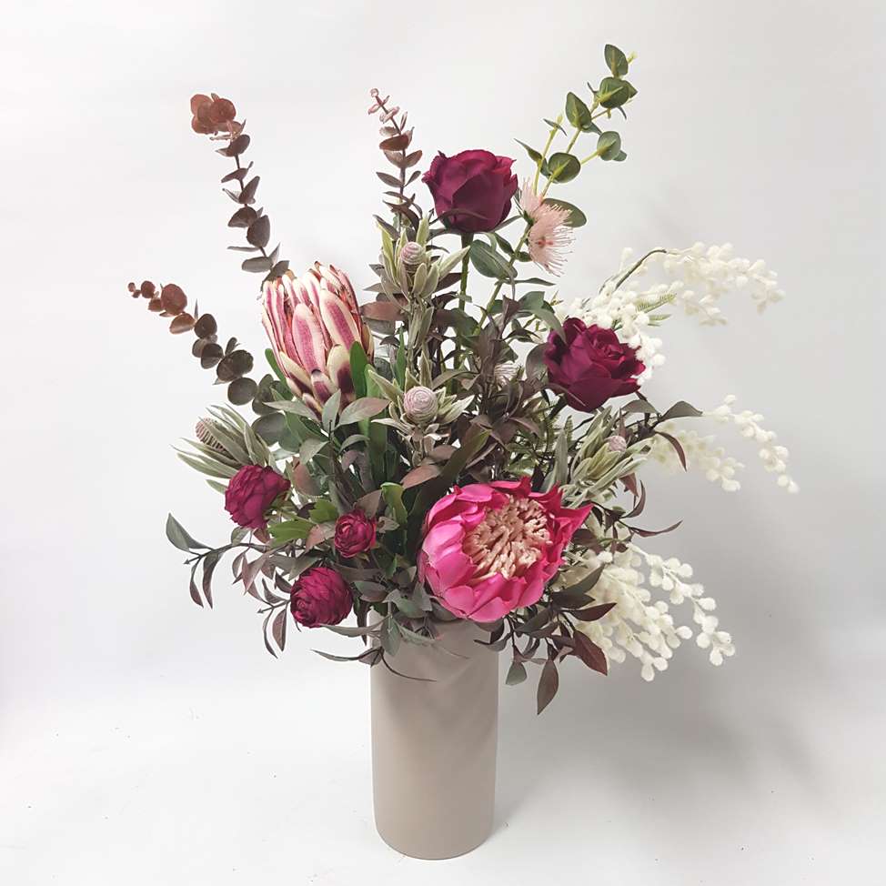 Artificial Floral Arrangement 'Evie'