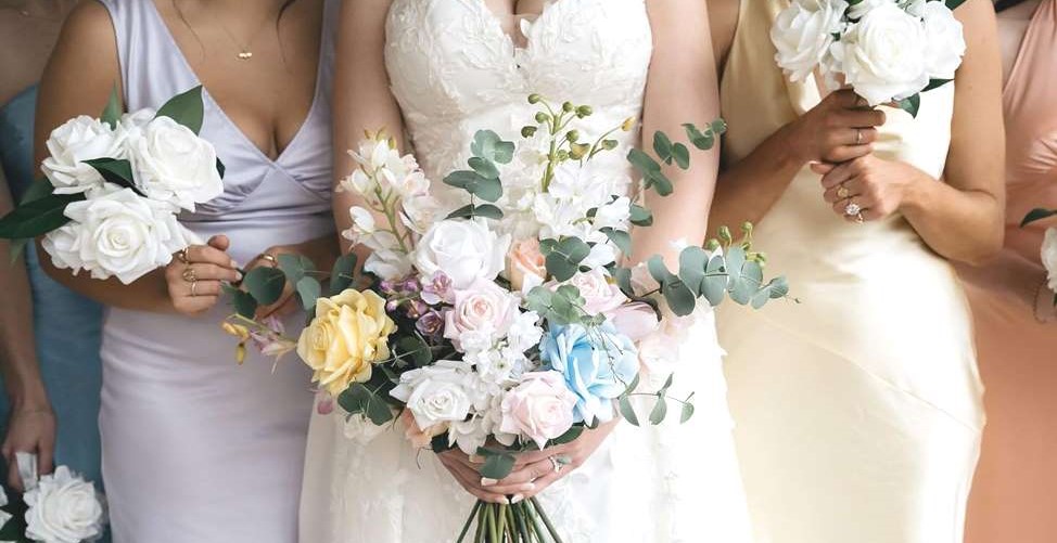 soft pastel wedding flowers