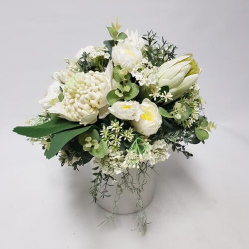 Artificial Flower Arrangement 'Little Lady'