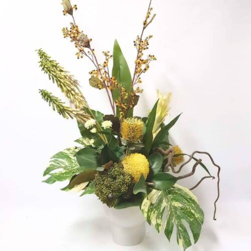 Artificial flower arrangement "Elle"